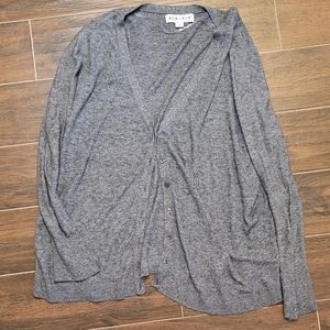 Gray cardigan‎